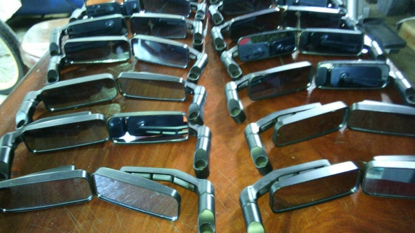 ขายกระจกมองข้างรถจักรยานทรงใส่big bikeราคาถูกคุ่ละ80ครับ