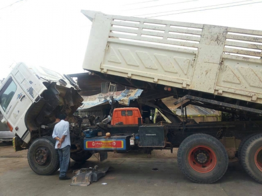 Hino Mega เครื่อง 220 Tubo ปี 47