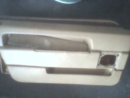 ขายแผงข้างประตูวอลโว่ 740-940 มี 1 ชุด 1000 บาท