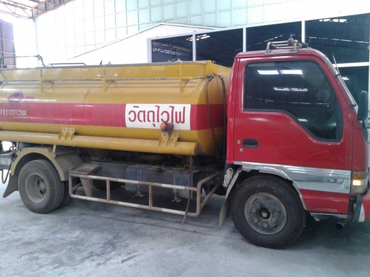 จากเชียงใหม่ วางมัดจำแล้วคั๊บ6ล้อบรรทุกน้ำมัน ISUZU NPR 120แรงม้า แทงค์ 7000ลิตร เอกสารพร้อม รถสวย คัทซ๊สวย 087-2976734