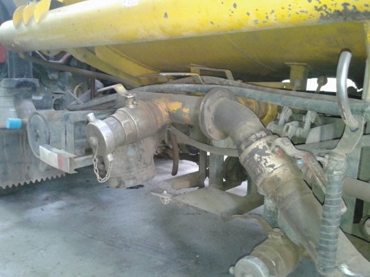 จากเชียงใหม่ วางมัดจำแล้วคั๊บ6ล้อบรรทุกน้ำมัน ISUZU NPR 120แรงม้า แทงค์ 7000ลิตร เอกสารพร้อม รถสวย คัทซ๊สวย 087-2976734