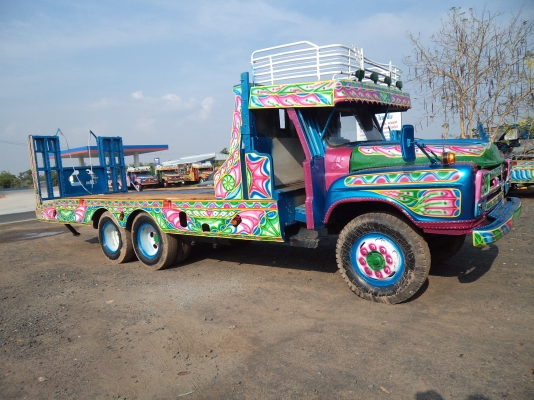 ขาย385000บาทรถ10ล้อเทเลอร์เข็นรถเกียว สภาพสวยๆพร้อมใช้งาน