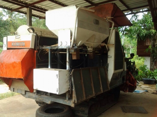 รถเกี่ยวนวดข้าว ปี48 DC60 KUBOTA รถเกี่ยวนวดข้าว ปี48 DC60 KUBOTA