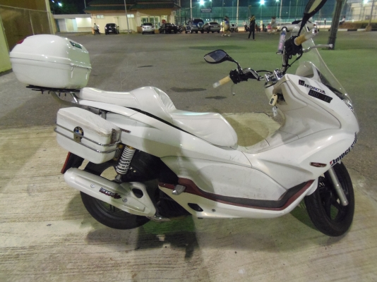 ขาย HONDA PCX 150 CC แต่งแนวทัวร์ริ่ง