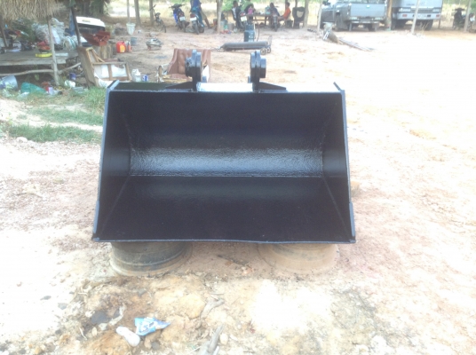 ขายบุ้งกี๋นอกใช้ตักหิน ตักทราย หรือแลกเปลี่ยนบุ้งกี๋ CAT 0.80-1 คิว