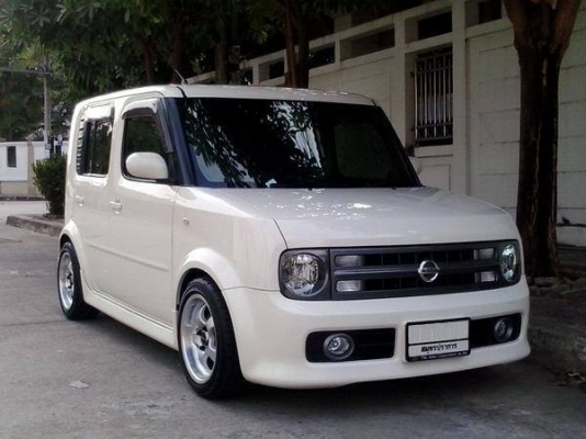 ขาย Nissan Cube สีขาว สภาพดีๆซักคัน ขาย Nissan Cube สีขาว สภาพดีๆซักคัน