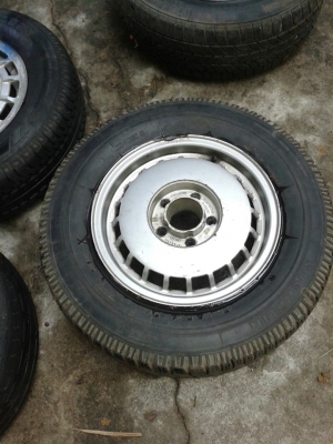 ขาย max กะทะล้อ ขอบ 14 -15ใช้กับ ฺBenz w 108 w123 w115 หลายรุ้น