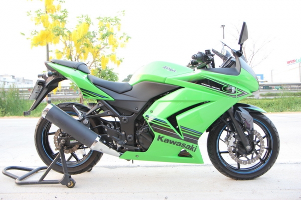 ขาย Kawasaki ninja 250  รุ่นปี 2012 ทะเบียนพร้อมโอน