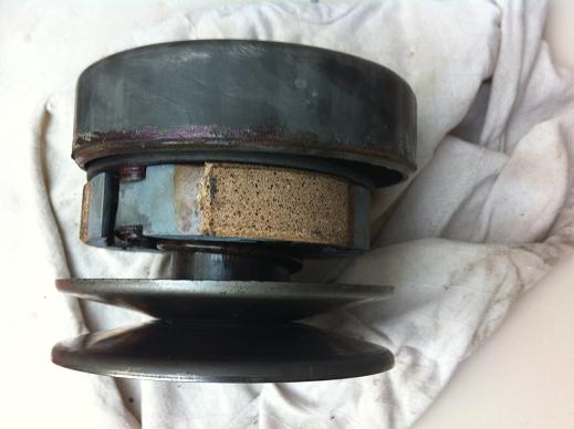 ขายชุดคลัชหลังศูนย์ fino  ชามใม่คดใม่เบี้ยวตามรูปเลยคับ