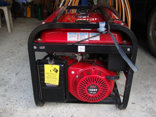 ขายเครื่องปั่นไฟ FPE 6500 EB