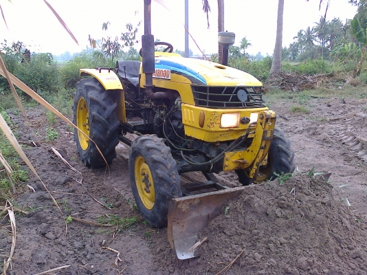 ขาย รถไถทะเลทอง4WD 35 แรงม้า สภาพเดิมๆ