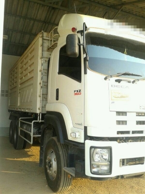 รถอีซูซุ 10 ล้อดั้ม 360 แรงม้า.  ปี 56  ( ขายแม่ , ลูก )   ( รถวิ่ง 9,600 กม. )   สนใจติดต่อ 081 - 6079515