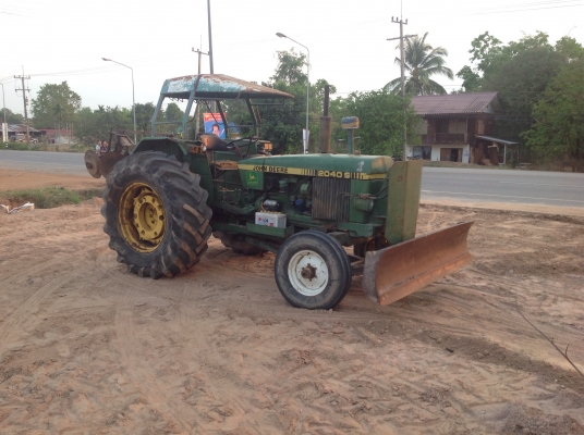 ขายรถไถJohn Deere รุ่นใหญ่เครื่องดีมากๆอุปกรณ์ใช้ใด้หมดไม่ติดโทรมครับ