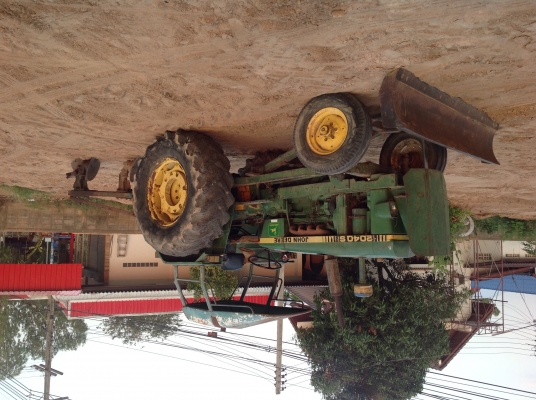 ขายรถไถJohn Deere รุ่นใหญ่เครื่องดีมากๆอุปกรณ์ใช้ใด้หมดไม่ติดโทรมครับ ขายรถไถJohn Deere รุ่นใหญ่เครื่องดีมากๆอุปกรณ์ใช้ใด้หมดไม่ติดโทรมครับ