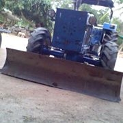 ขาย FORD 6640 เกียร์กลาง4x4คานหน้า คาราโล่ 5น็อต พร้อมใบดันหน้า (รถบ้าน) ขาย FORD 6640 เกียร์กลาง4x4คานหน้า คาราโล่ 5น็อต พร้อมใบดันหน้า (รถบ้าน)