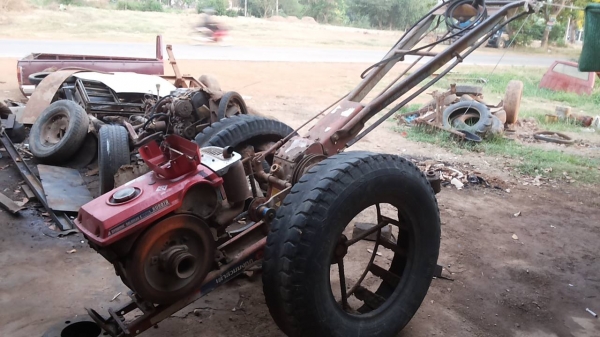 ***ขายแล้วครับขอบคุณ Truck2hand ขายรถไถเดินตาม เครื่อง KUBOTA ET 11.5แรง เครื่องดี แน่นดี แรง สตาร์ทง่าย แถม ล้อยาง คราด ใบดัน พร้อมใช้ พร้อมลุยงาน ราคาต่อรองได้นิดหน่อยครับ พี่น้องครับ ***ขายแล้วครับขอบคุณ Truck2hand ขายรถไถเดินตาม เครื่อง KUBOTA ET 11.5แรง เครื่องดี แน่นดี แรง สตาร์ทง่าย แถม ล้อยาง คราด ใบดัน พร้อมใช้ พร้อมลุยงาน ราคาต่อรองได้นิดหน่อยครับ พี่น้องครับ