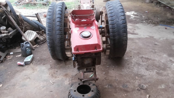 ***ขายแล้วครับขอบคุณ Truck2hand ขายรถไถเดินตาม เครื่อง KUBOTA ET 11.5แรง เครื่องดี แน่นดี แรง สตาร์ทง่าย แถม ล้อยาง คราด ใบดัน พร้อมใช้ พร้อมลุยงาน ราคาต่อรองได้นิดหน่อยครับ พี่น้องครับ ***ขายแล้วครับขอบคุณ Truck2hand ขายรถไถเดินตาม เครื่อง KUBOTA ET 11.5แรง เครื่องดี แน่นดี แรง สตาร์ทง่าย แถม ล้อยาง คราด ใบดัน พร้อมใช้ พร้อมลุยงาน ราคาต่อรองได้นิดหน่อยครับ พี่น้องครับ