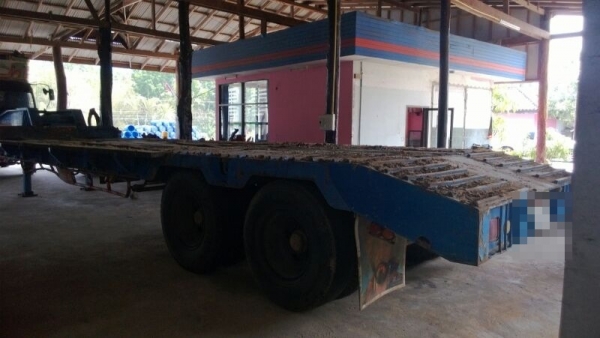 ขายหาง โรเบส  2 เพลา.  ปี 52  สนใจติดต่อ 081 - 6079515