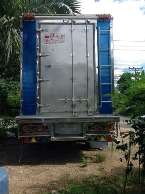 รถฮีโน่ 12 ล้อ ตู้เย็น 320 แรงม้า. ปี 54 สนใจติดต่อ 081 - 6079515 รถฮีโน่ 12 ล้อ ตู้เย็น 320 แรงม้า. ปี 54 สนใจติดต่อ 081 - 6079515