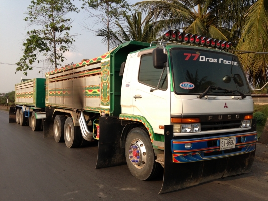 พ่วง 22 ล้อ Mitsu Fuso turbo 260 hp