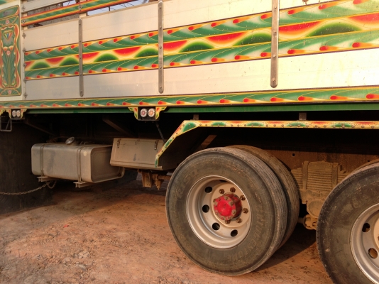 พ่วง 22 ล้อ Mitsu Fuso turbo 260 hp