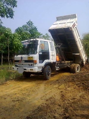 ***ขายแล้วครับขอบคุณ Truck2hand ขาย6ล้อดั้มดินISUZU ROCKY FSR วางเครื่อง6BG1 175แรงฝาดำ เครื่องดี ช่วงล่างFหน้า-หลัง คัสซีดีไม่ปะไม่ดาม กระบะดั้มเหล็ก6ตันยิงหน้า3.60ม.สภาพดี พื้นดีข้างดีไม่ผุ หัวเก๋งดีภายในดีคอนโซลครบ พ.พาวเวอร์ เบรคทริฟฟี่ ยาง8.25ขอบ16 ด ***ขายแล้วครับขอบคุณ Truck2hand ขาย6ล้อดั้มดินISUZU ROCKY FSR วางเครื่อง6BG1 175แรงฝาดำ เครื่องดี ช่วงล่างFหน้า-หลัง คัสซีดีไม่ปะไม่ดาม กระบะดั้มเหล็ก6ตันยิงหน้า3.60ม.สภาพดี พื้นดีข้างดีไม่ผุ หัวเก๋งดีภายในดีคอนโซลครบ พ.พาวเวอร์ เบรคทริฟฟี่ ยาง8.25ขอบ16 ด