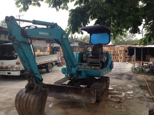 รถขุดโคมัสสุpc25สถาพดี พร้อมใช้