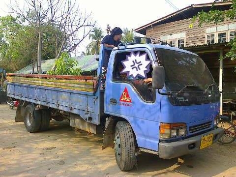 **540,000 บ.ต่อรอง**ขาย6ล้อช่วงยาว เดิมๆออกห้าง ISUZU NPR130 NPR71GY52Y ห้างแท้ปี46 เครื่องเดิมเกียร์เดิม4HG1 130แรง แน่นๆแรง ช่วงล่างเดิมคัสซีสวยเดิมไม่ปะไม่ดาม กระบะคาร์โก้พื้นไม้ ยาว 5.0ม.สภาพสวยไม่ผุ หัวเก๋งเดิมๆภายในสวยคอนโซลครบ พ.ธรรมดา ยางดี6เส้น พ