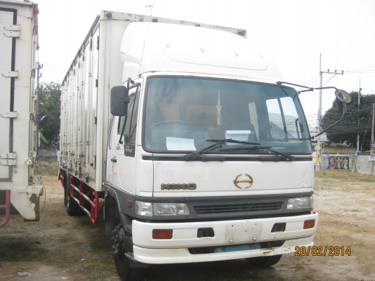 ขายหกล้อ FF1J เครื่อง JO8C เทอร์โบ ปี 46 ตู้ 10 บาน 7.2 m โทร 088-4501277