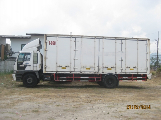 ขายหกล้อ FF1J เครื่อง JO8C เทอร์โบ ปี 46 ตู้ 10 บาน 7.2 m โทร 088-4501277