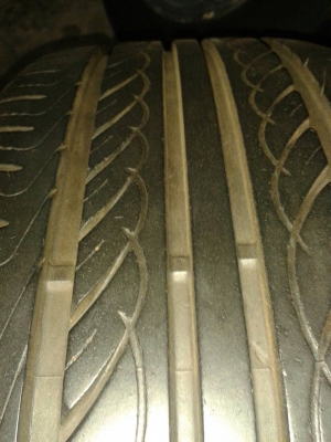 ยาง\%205 60R16ปลายปี10ดอกลึกๆสวยๆไม่กินข้าง