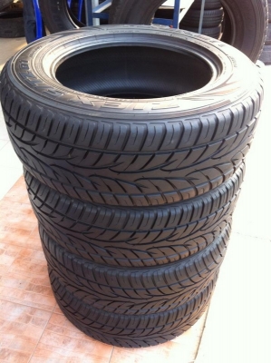 ขายยางขอบ 18  FALKEN ZIEX S/T01 ขนาด 265 60 R18 สวยๆ