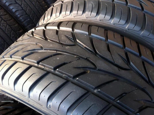 ขายยางขอบ 18  FALKEN ZIEX S/T01 ขนาด 265 60 R18 สวยๆ