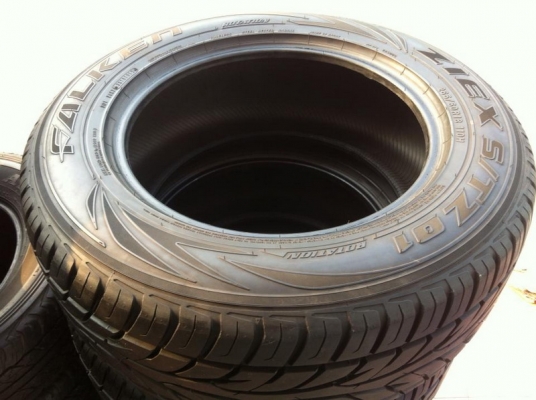 ขายยางขอบ 18  FALKEN ZIEX S/T01 ขนาด 265 60 R18 สวยๆ