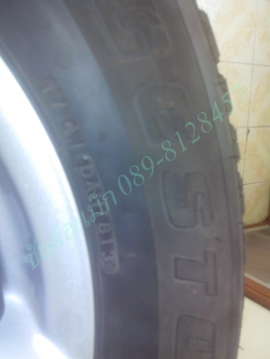 ขายแม็กวีคอสขอบ17พร้อมยางบริสโตน255/65/17ปี13เดือน8