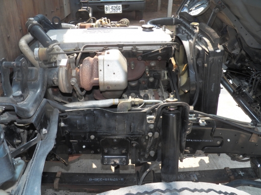 ขายรถบรรรทุกหกล้ออีซซู  npr130   แรงปี47  ราคา685000 บาท