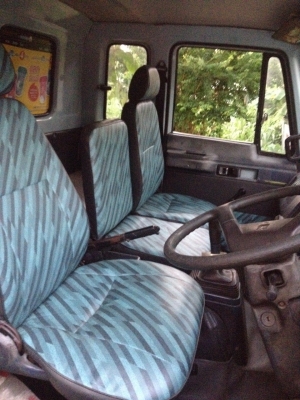 ต้องการหกล้อใหญ่พร้อมงานวิ่งประจำรายได้ดี  755000 ขายเพราะไม่มีคนขับ ต้องการเปลี่ยนอาชีพเชิญเลยคับโอกาศดีแบบนี้มีไม่มาก หรือเอาแต่รถก็ขายราคาก็ลดลงอีกได้ ร๊อคกี่ FTR 32 NR 6HE1 195 แท้ห้าง ยาว 7.20 ม. สภาพสวย เครื่องแน่น แคชชีสภาพนางฟ้าเบรคทิฟฟี่ ยางดี6เส