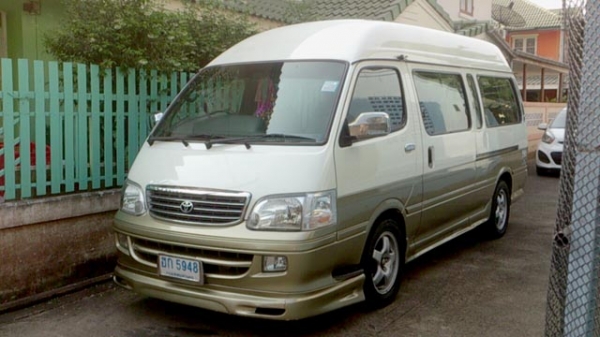 ขาย Toyota commuter HIACE หลังคาสูง รุ่นปี 2005
