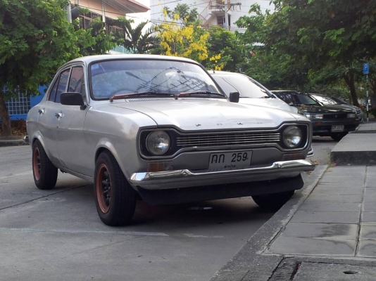 ต้องการขายรถ ford escort mk1 55,000 บาท ต้องการขายรถ ford escort mk1 55,000 บาท