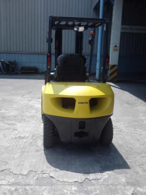 ขายรถ komatsu 2.5 ตัน ดีเซล