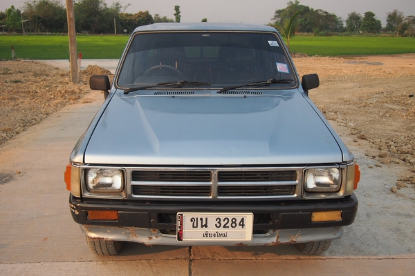 ขายถูก TOYOTA HERO LN56 4ประตู (แค็ปเล็ก) ปี90