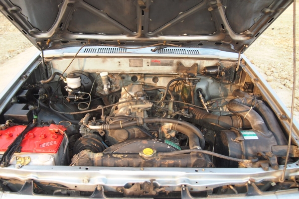 ขายถูก TOYOTA HERO LN56 4ประตู (แค็ปเล็ก) ปี90