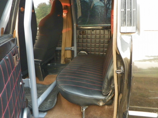 ลดราคาขาย TOYOTA LN65 4ประตู คานแข็ง 4x4 ขายราคา 269,000.-