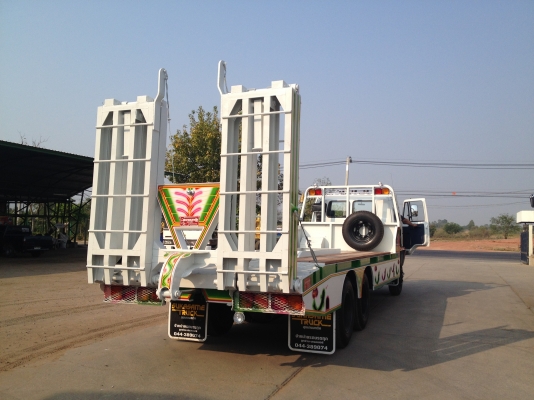 คุ้มครับสั่งได้ ROCKY บรรทุกรถเกี่ยว เครื่อง 195-240 แรงสามารถสั่งได้ครับ คุ้มครับสั่งได้ ROCKY บรรทุกรถเกี่ยว เครื่อง 195-240 แรงสามารถสั่งได้ครับ