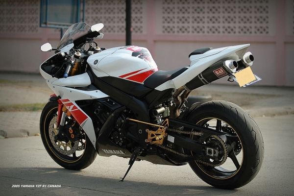 ขายR1 ปี2005 สเป็กแคนนาดา ทะเบียนโอน ของแต่งเยอะ ไม่เคยล้ม สภาพนางฟ้า ราคาต่อรองได้ครับ 310000     0811160919