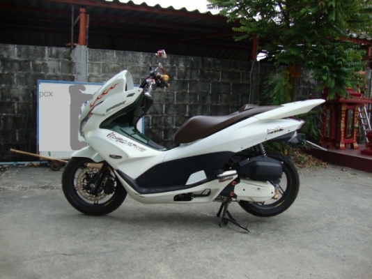 ขาย pcx 125  สีขาว  ราคา 40000.-