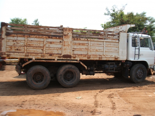 ขายรถบรรทุกฮีโน่ สิบล้อดั๊มพ์ F18 ราคา 680,000 บาท ขายรถบรรทุกฮีโน่ สิบล้อดั๊มพ์ F18 ราคา 680,000 บาท