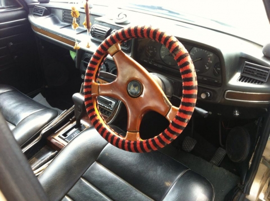 ขาย BMW 525 สีบรอนด์ทอง 50,000 บาทถ้วน