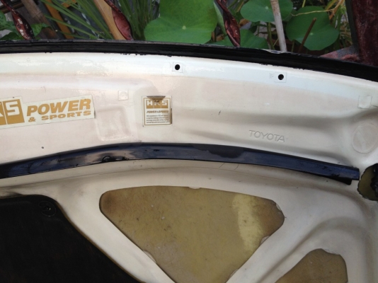 ฝากระโปรงหน้าเเต่งtoyota-ep82ไฟเบอร์ทั้งบานเบามากเก่าญี่ปุ่นสวยๆ