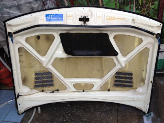 ฝากระโปรงหน้าเเต่งtoyota-ep82ไฟเบอร์ทั้งบานเบามากเก่าญี่ปุ่นสวยๆ